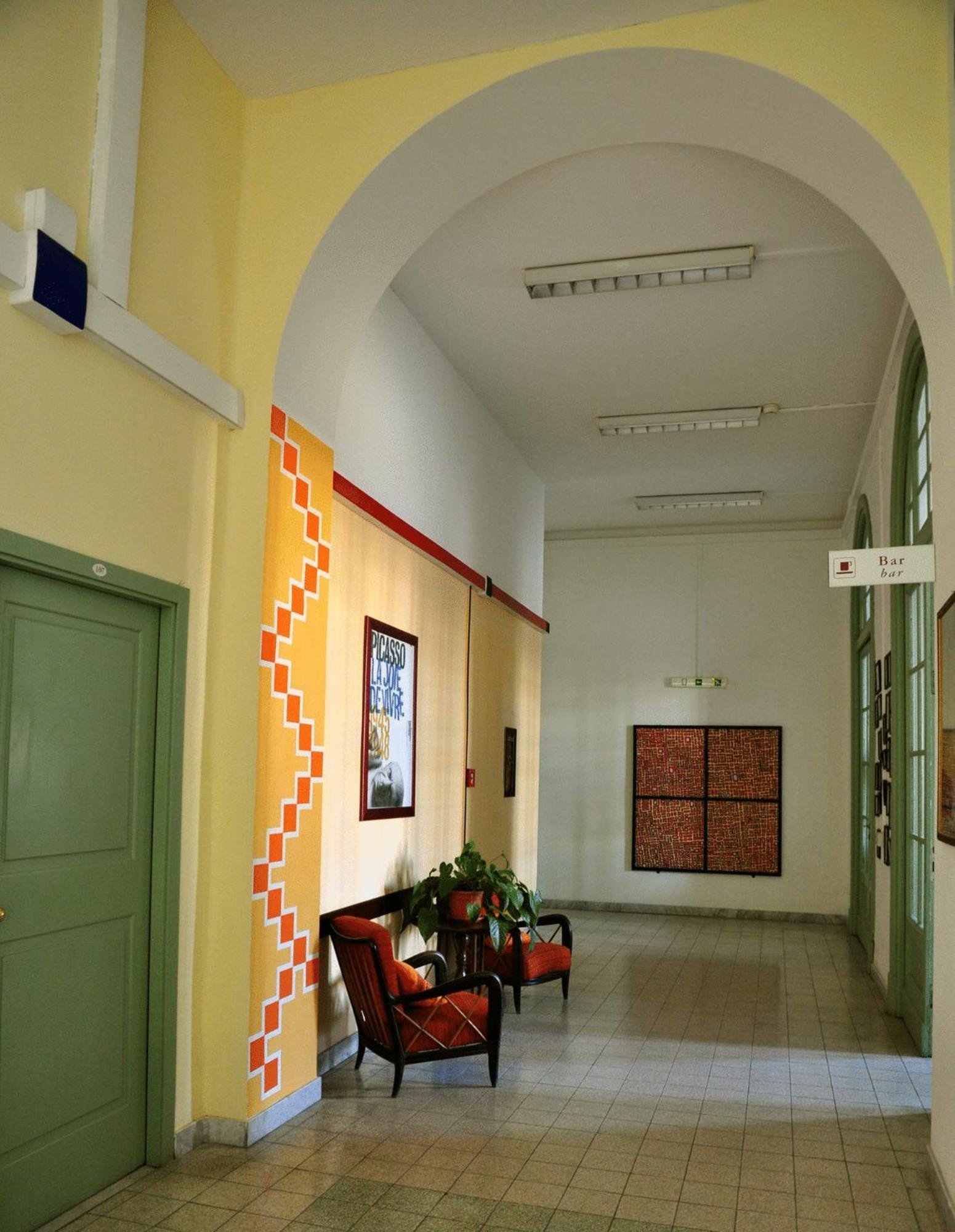 Litus Roma Hostel Lido di Ostia Luaran gambar Interior of the museum