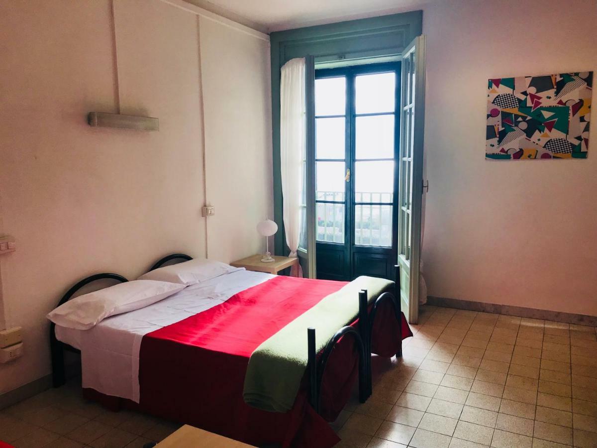 Litus Roma Hostel Lido di Ostia Luaran gambar A room at the hotel